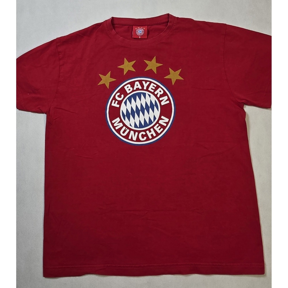 FC Bayern Munchen Official Licensed Soccer Men's Red T-Shirt Size S